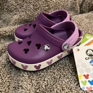 NWT Disney Mickey Purple Crocband Clog